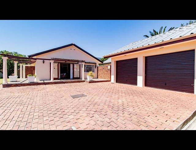 3 BEDROOM HOUSE FOR SALE IN WINSLOW